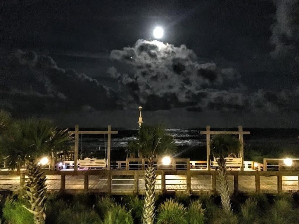 Beach Harbour 16 @ The Carolina Beach Boardwalk - Full Remodel! Экстерьер фото