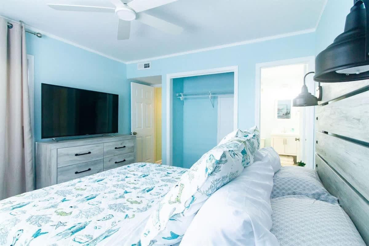 Beach Harbour 16 @ The Carolina Beach Boardwalk - Full Remodel! Экстерьер фото