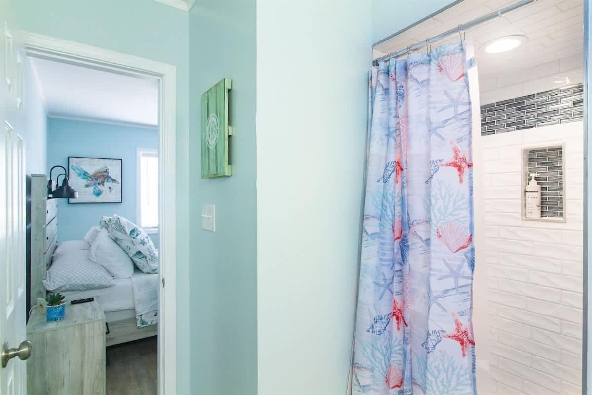 Beach Harbour 16 @ The Carolina Beach Boardwalk - Full Remodel! Экстерьер фото