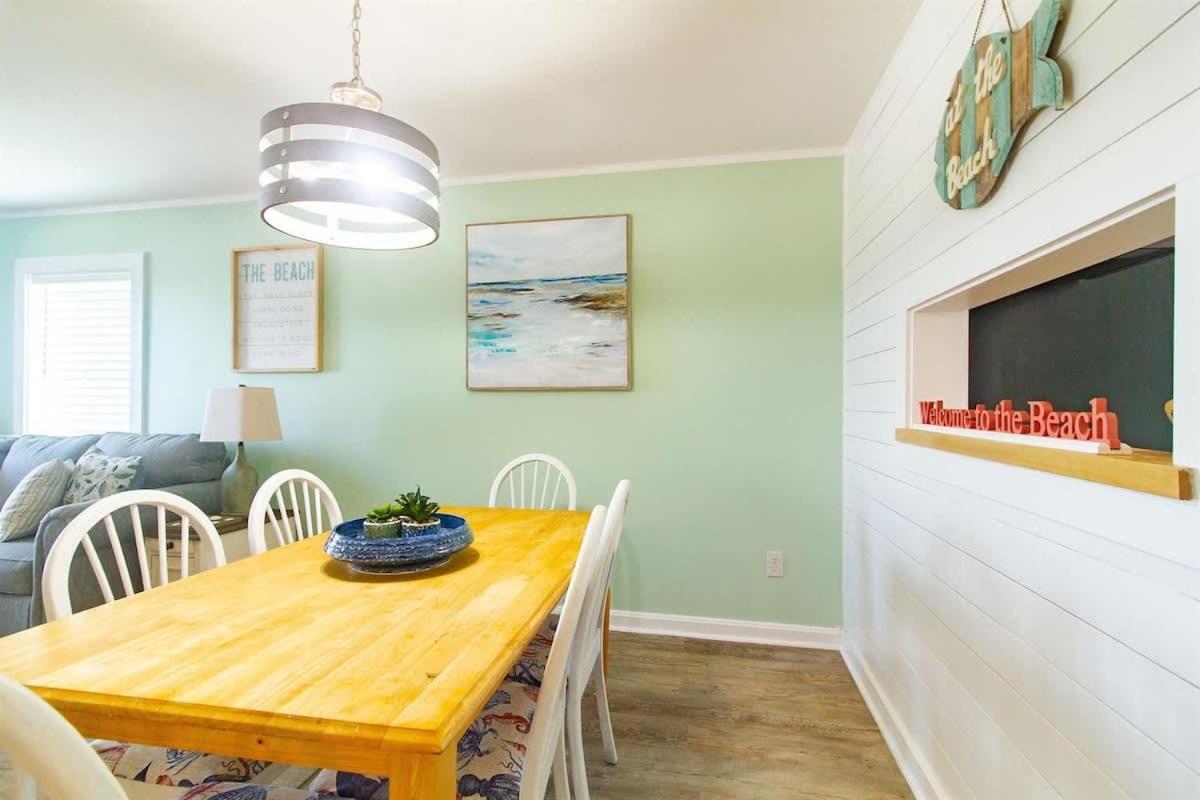 Beach Harbour 16 @ The Carolina Beach Boardwalk - Full Remodel! Экстерьер фото
