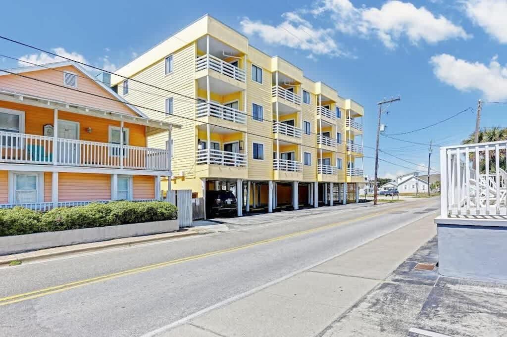 Beach Harbour 16 @ The Carolina Beach Boardwalk - Full Remodel! Экстерьер фото