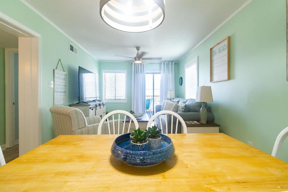 Beach Harbour 16 @ The Carolina Beach Boardwalk - Full Remodel! Экстерьер фото