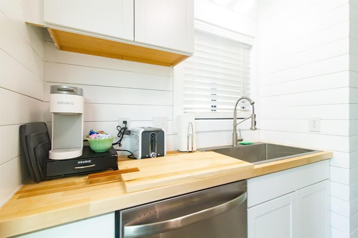 Beach Harbour 16 @ The Carolina Beach Boardwalk - Full Remodel! Экстерьер фото