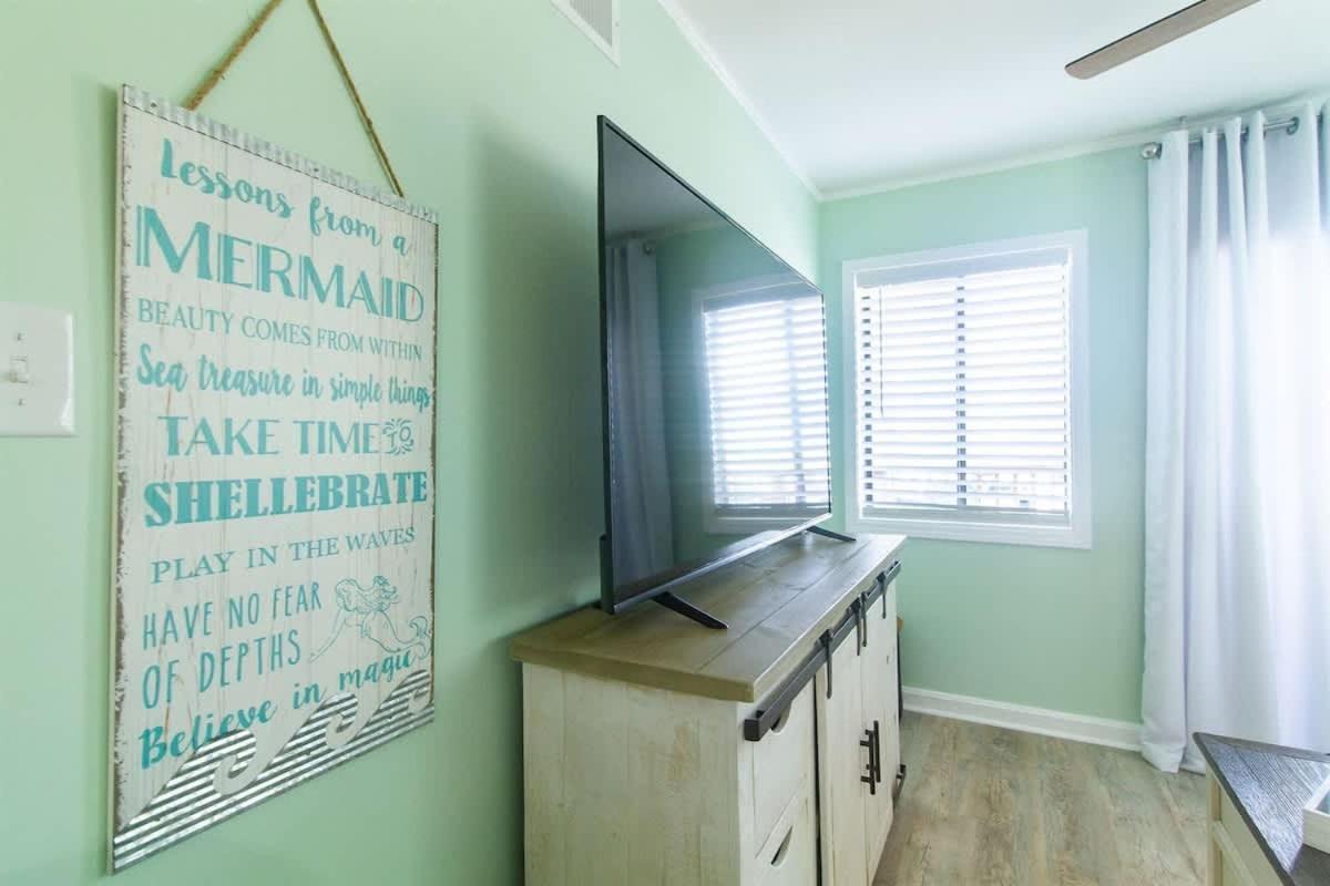 Beach Harbour 16 @ The Carolina Beach Boardwalk - Full Remodel! Экстерьер фото